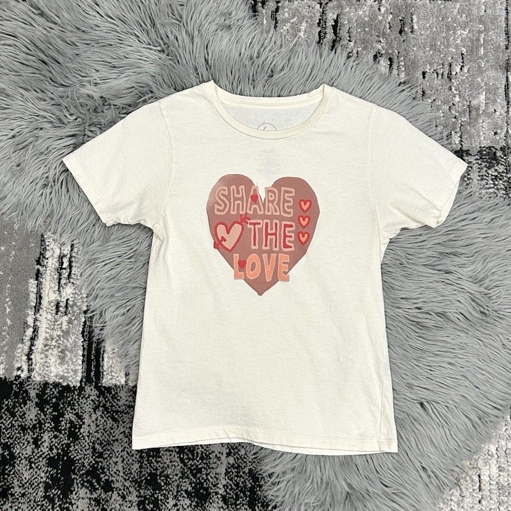 Hi Res Youth "Share‎ The Love" Graphic Tee Size Small